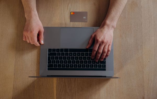Découvrez les offres de bienvenue banque en ligne incontournables en 2024