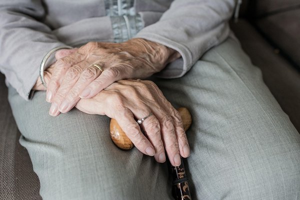 Comment bien vivre avec des personnes âgées ?
